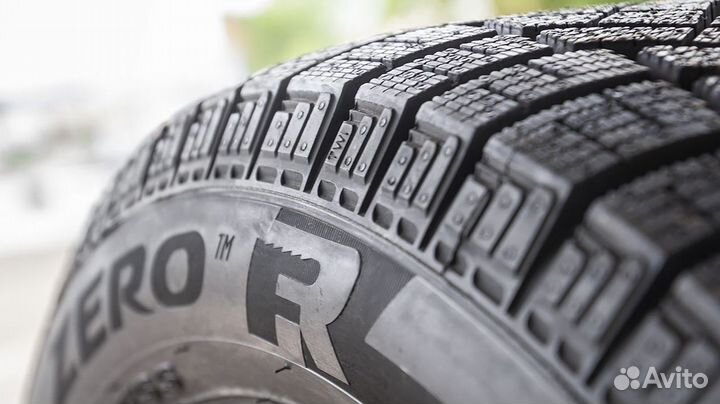 Pirelli Ice Zero FR 205/50 R17 T