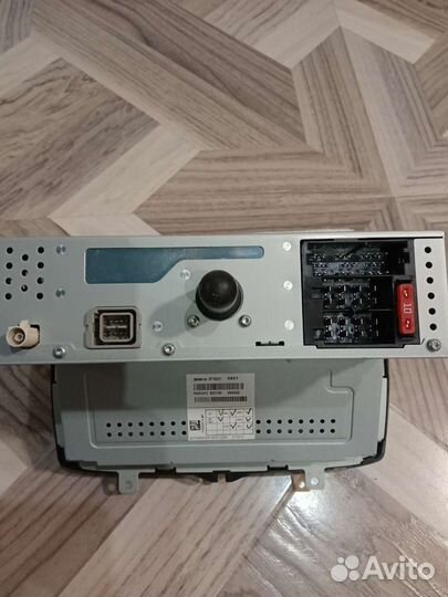 Штатная магнитола на ладу весту