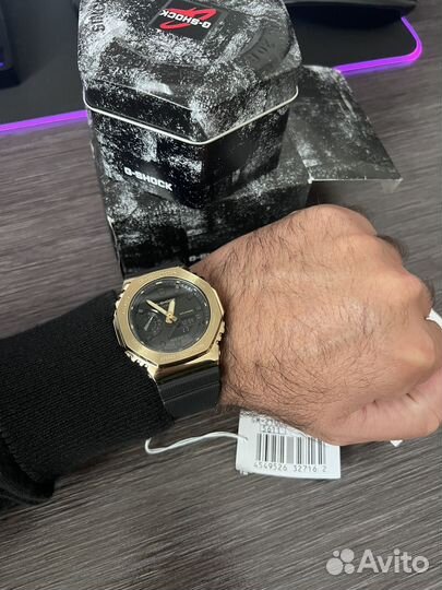 Часы casio G-Shock GM-2100G-1A9
