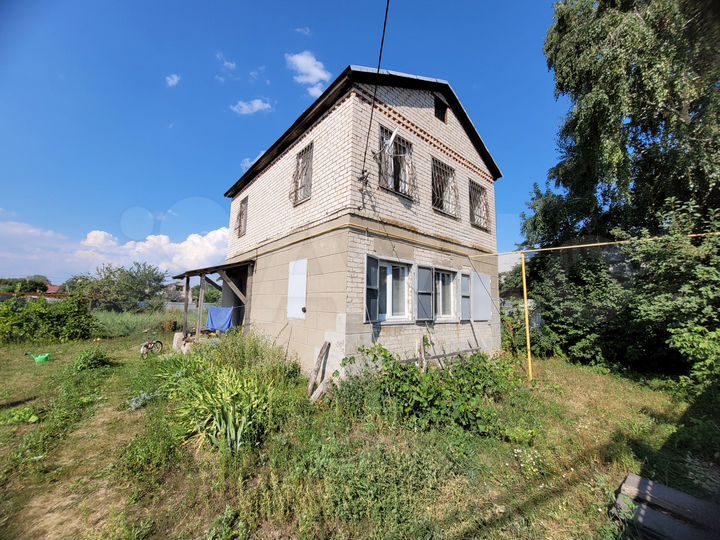 Дом 92,6 м² на участке 8,4 сот.