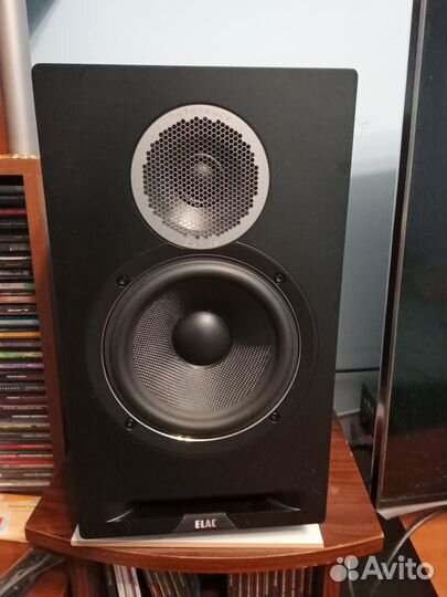 Полочная акустика Elac