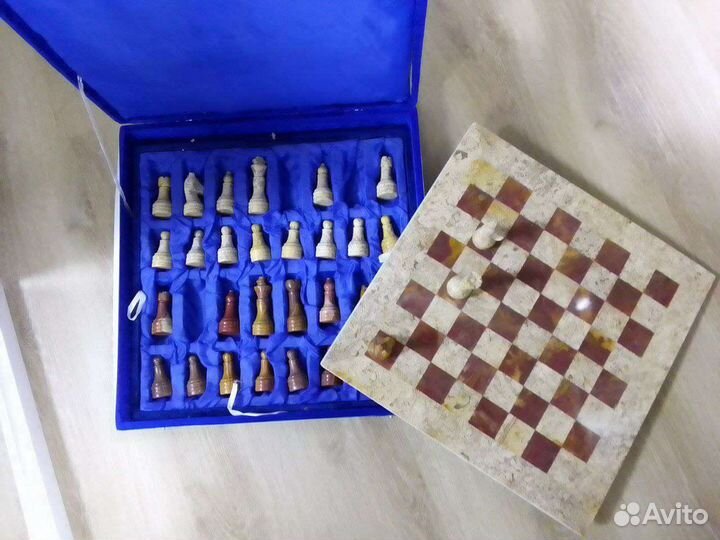 Шахматы из коралла