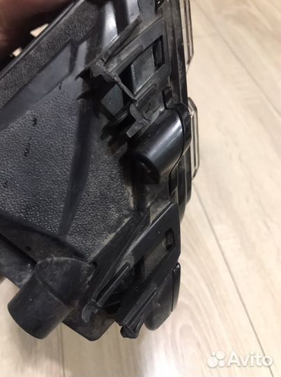 Mitsubishi asx фара противотуманная правая