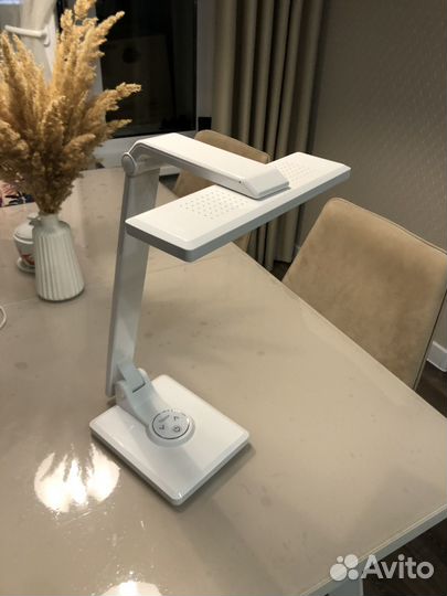 Лампа настольная