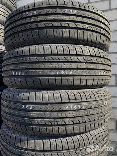 Roadstone Eurovis HP02 215/65 R16 98H