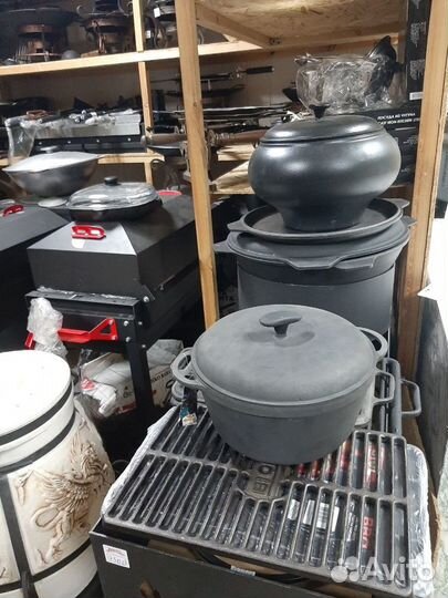 Кастрюля чугунная