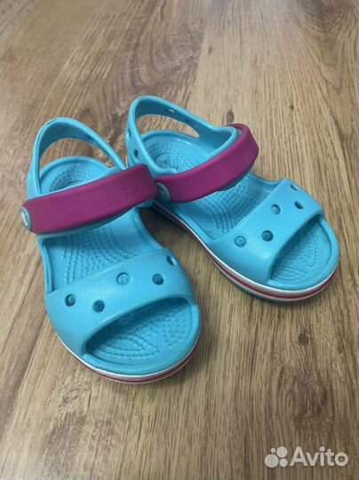 Сандалии crocs c6