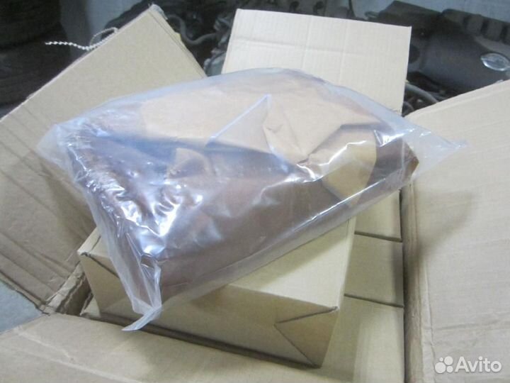 Крышка передняя грм с маслонасосом Ниссан 2F000