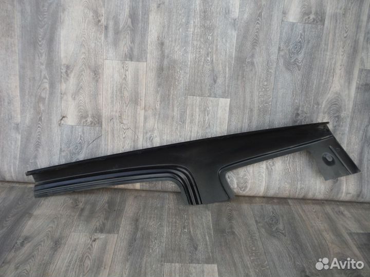 Стойка кузова правая верхняя Chevrolet Trailblazer