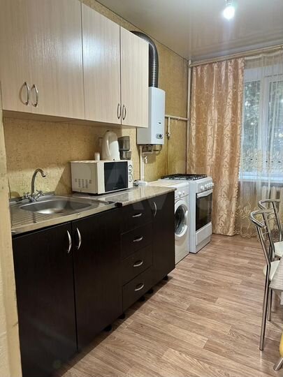 2-к. квартира, 53 м², 2/5 эт.