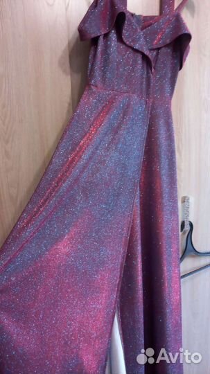Платье вечернее