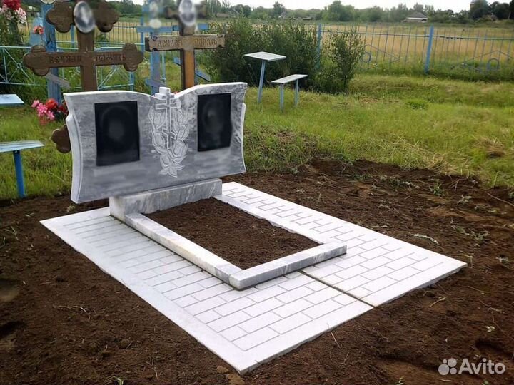 Ритуальные плиты мощения