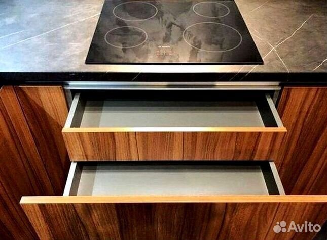 Кухонный гарнитур в стиле минимализм