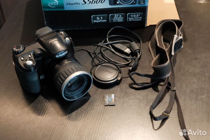 Цифровой фотоаппарат fujifilm finepix S5600