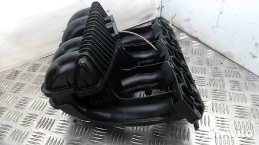 Впускной коллектор бензиновый ssang yong korando 1