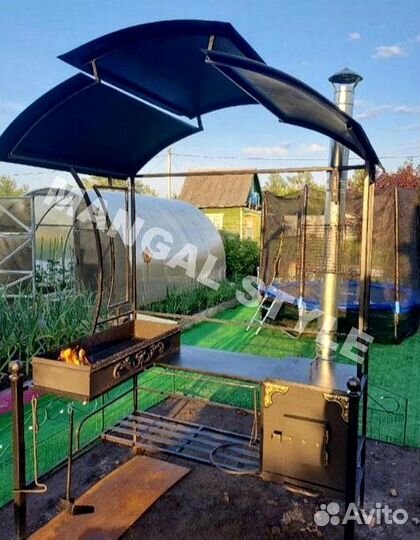 Мангал с крышей