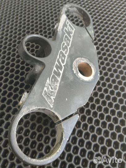 Kawasaki zx7r, zx7, ZX750P Верхняя траверса