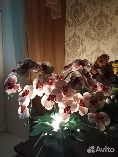 Настольные светильники-цветы ручной работы