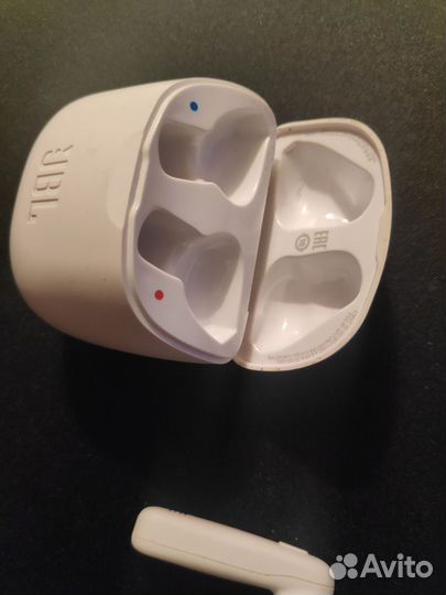 Беспроводные наушники jbl tune 220 tws