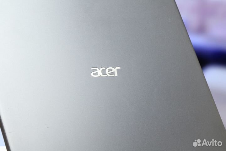 Тонкий Acer 15/4Gb/SSD/4 ядра/Win 10