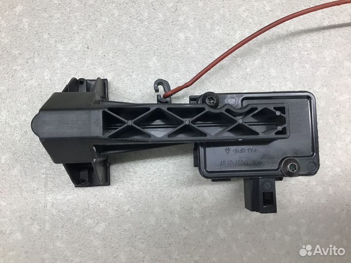 Активатор замка крышки бензобака Mercedes Benz GL