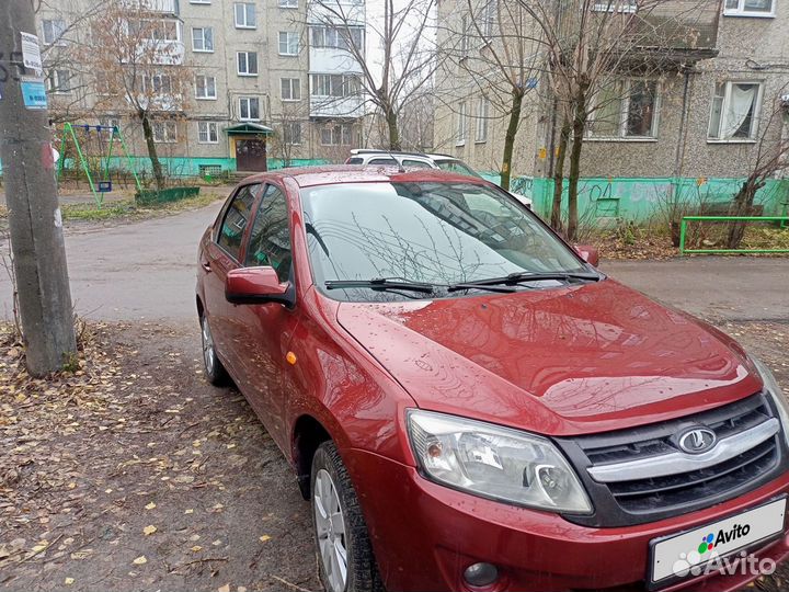 LADA Granta 1.6 AT, 2013, 220 000 км