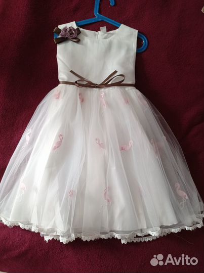 Нарядное платье для девочки 140