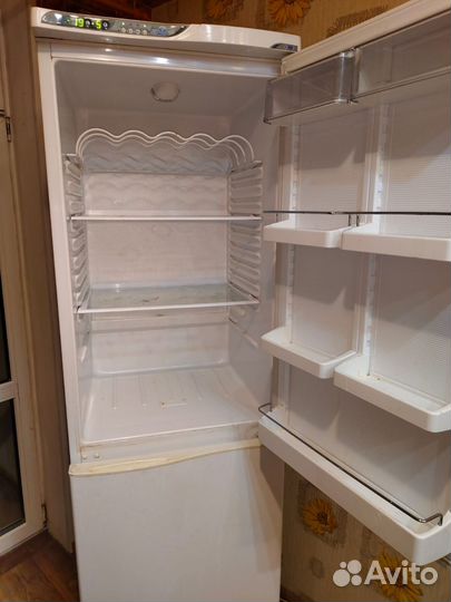 Холодильник atlant двухкамерный бу