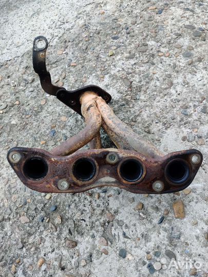 Выпускной коллектор L15A Хонда фит