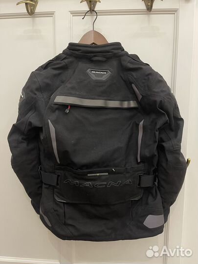 Мотокуртка женская 46