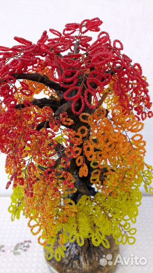 Дерево из бисера