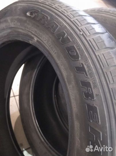 Dunlop Grandtrek ST20 215/60 R17 92H