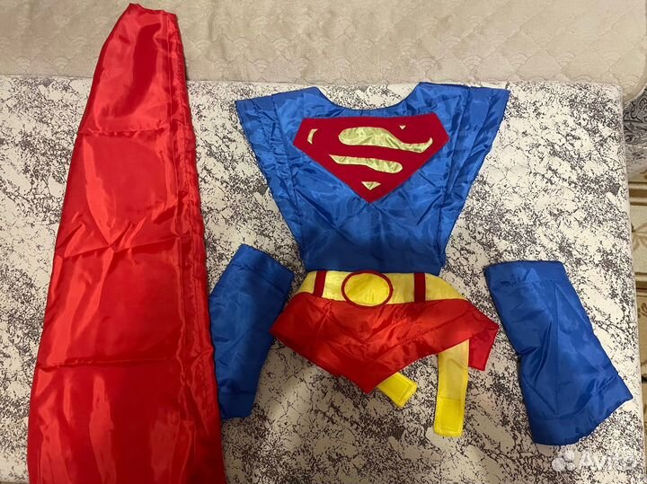 Костюм супермена