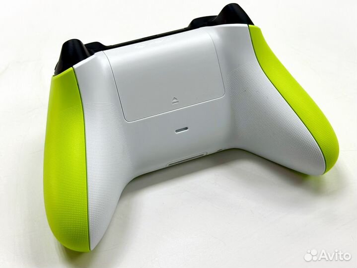 Геймпад Wireless Controller Electric Volt (Xbox)