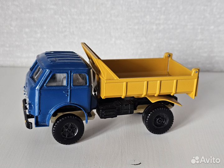 Модель грузовика маз 1:43 СССР