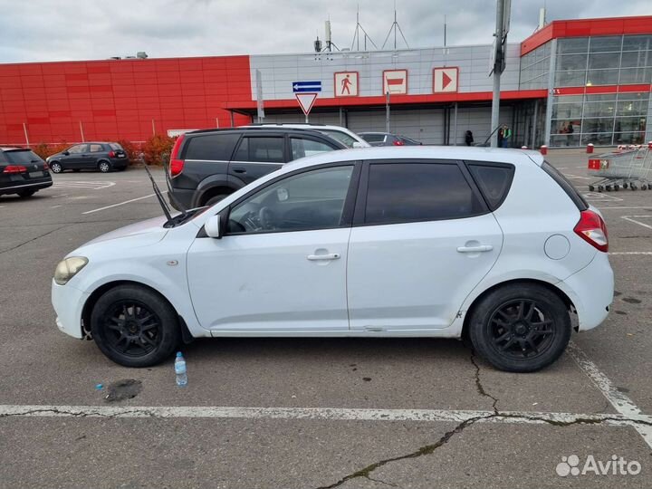 Kia Ceed 1.4 МТ, 2011, 347 000 км