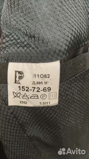 Пиджак на мальчика серый. 152 см