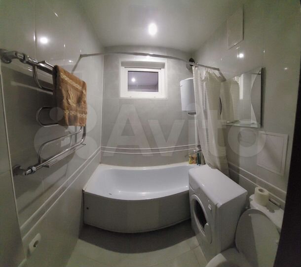 2-к. квартира, 42 м², 1/5 эт.