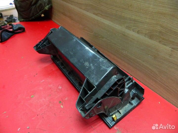 Бардачок Toyota Corolla E15 2006-2013 Королла 150