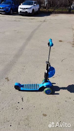 Самокат детский трехколесный с корзинкой