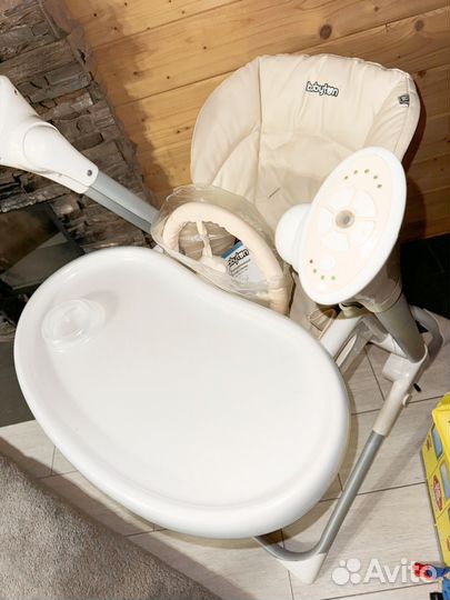 Стульчик для кормления и качели
