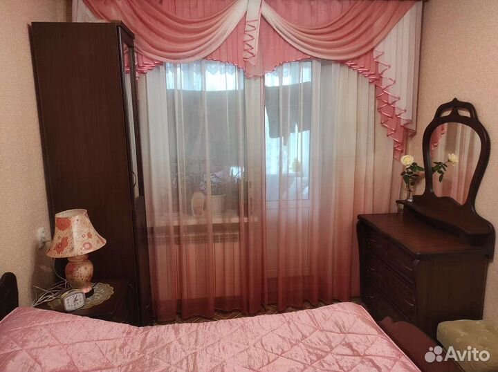 Шторы с ламбрекеном и покрывало