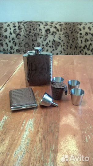 Подарочная фляжка для алкоголя из нержавеющей стал