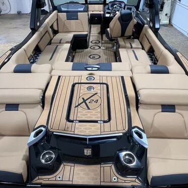 Катер Mastercraft X24