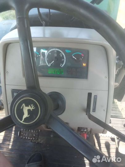 Трактор John Deere 6135B, 2014