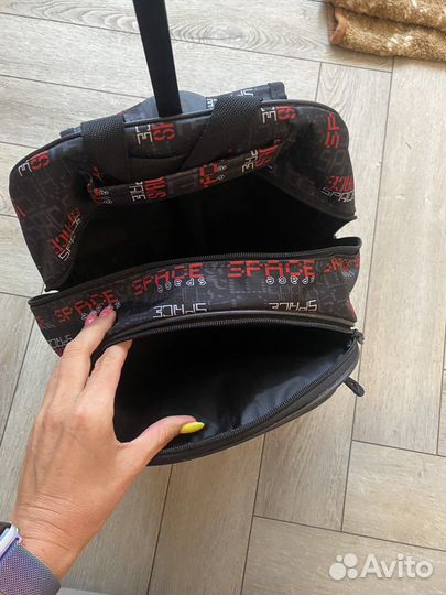 Рюкзак детский на колесиках