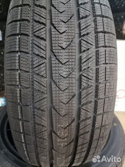 Tourador Winter Pro Max 225/40 R18 92V