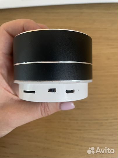 Портативная мини колонка