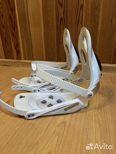 Сноуборд с креплениями Bonza 149