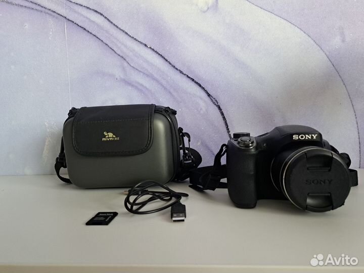 Цифровой фотоаппарат Sony CyberShot DSC-H300